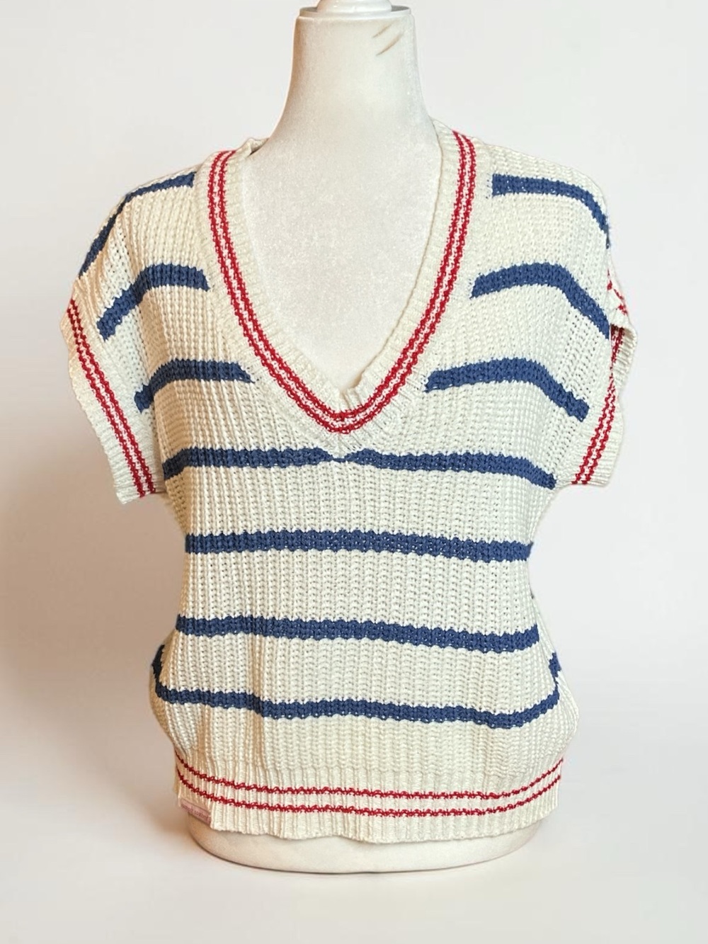 Simply Southern V-Neck Sweater, size M.